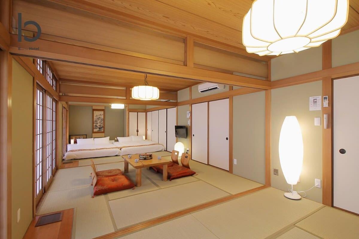 Hanagin - 3 Bedroom Japanese Apartment For 11 People 201 Hiroshima Exterior foto